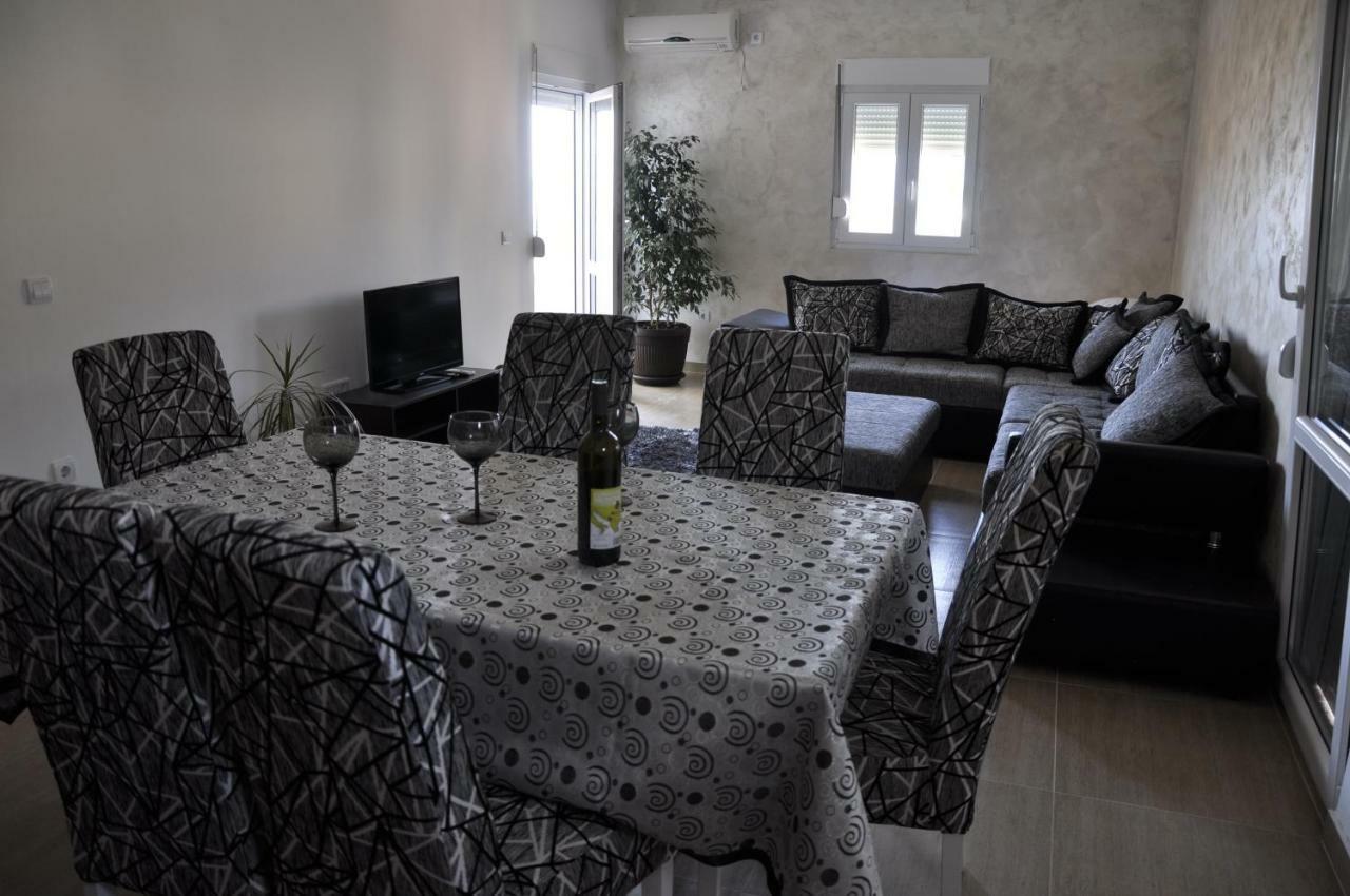Aparthotel Stijovic Bar Esterno foto